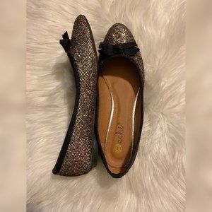 NWOB Gold Sparkle Flats
